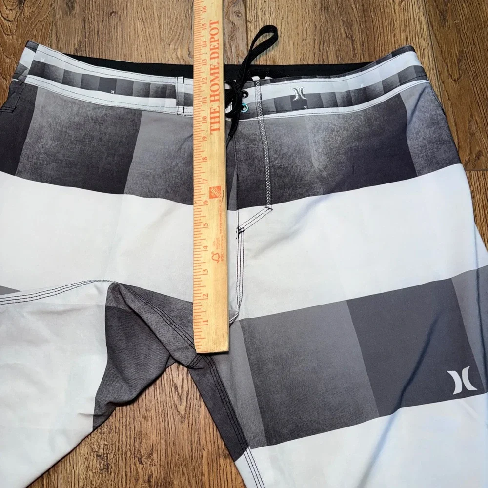 Hurley Phantom Board Shorts Mens 36 Gray White Stripe Stretch Swim Trunks Surf